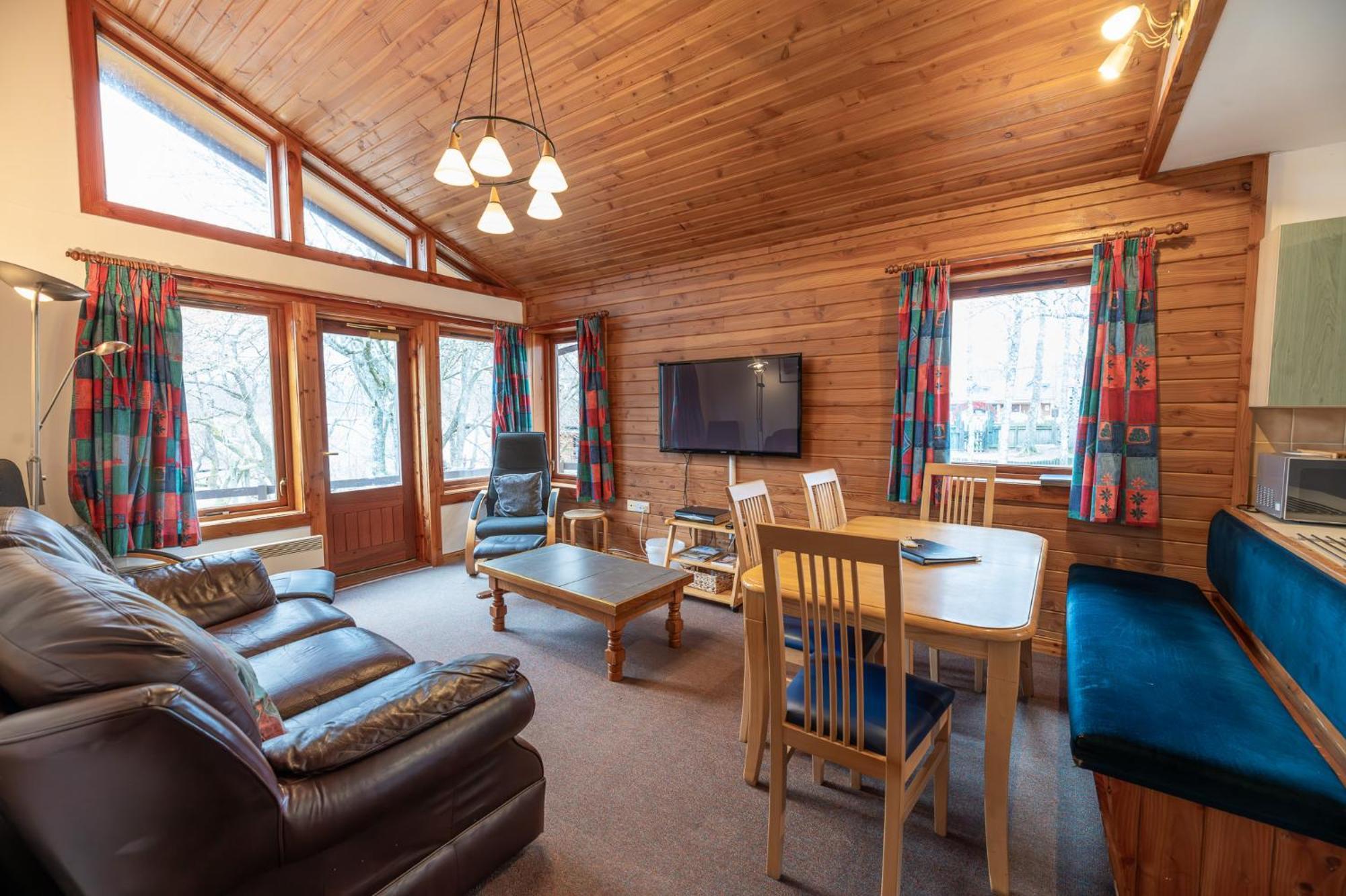 Loch Insh Chalets Ltd キンクレイグ エクステリア 写真
