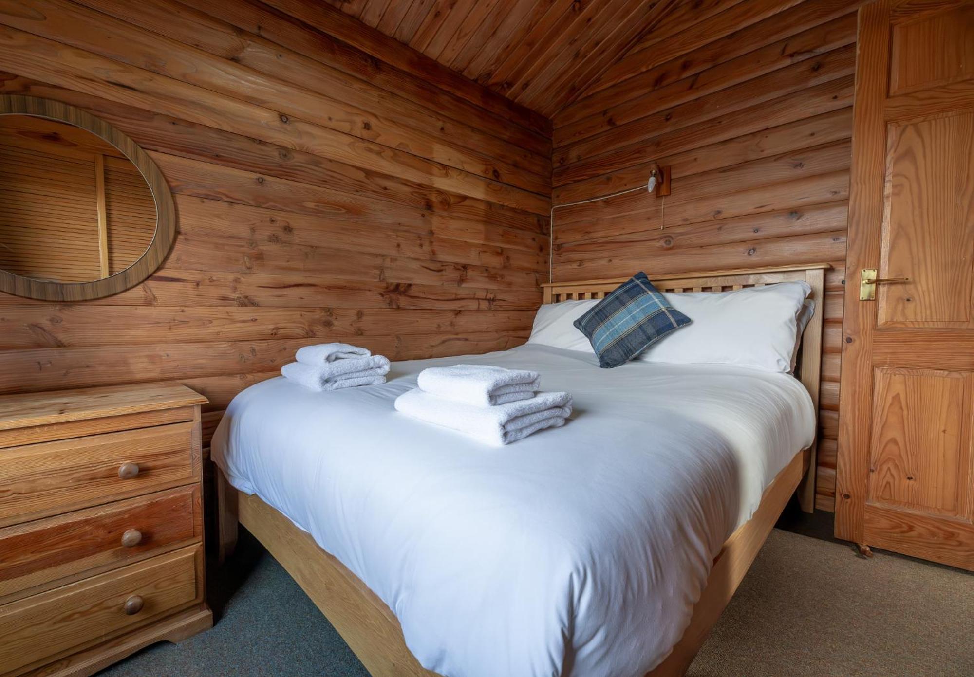 Loch Insh Chalets Ltd キンクレイグ 部屋 写真