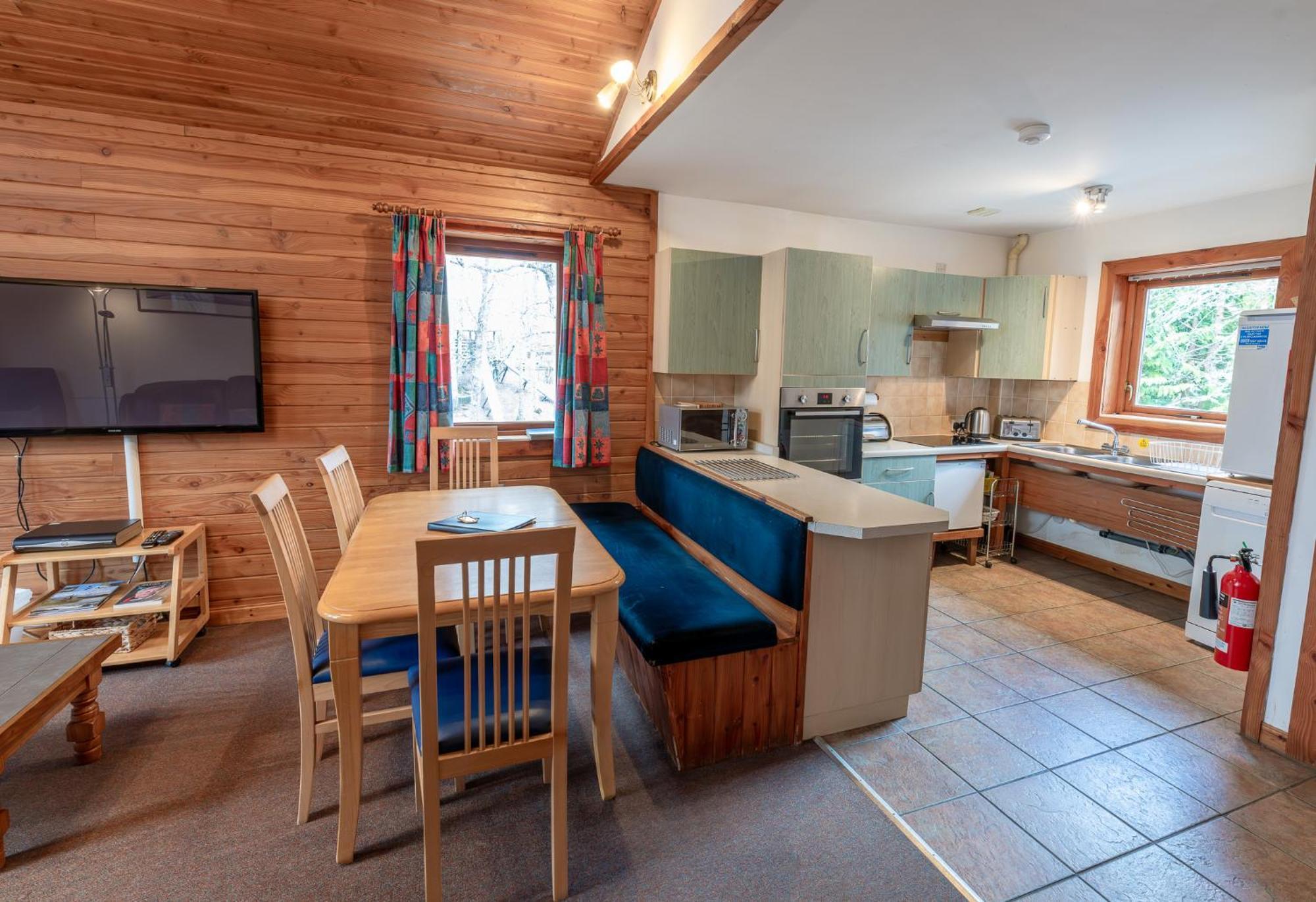 Loch Insh Chalets Ltd キンクレイグ 部屋 写真