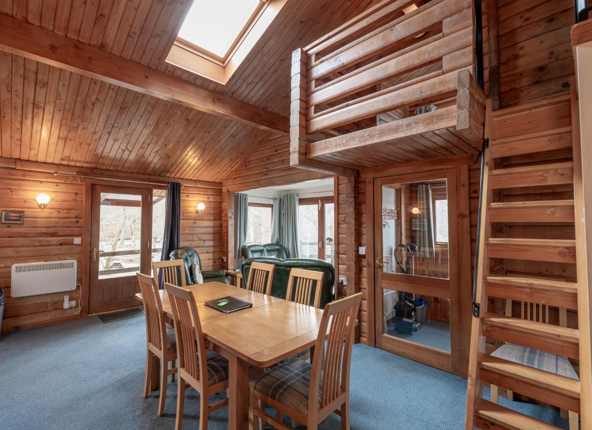 Loch Insh Chalets Ltd キンクレイグ 部屋 写真