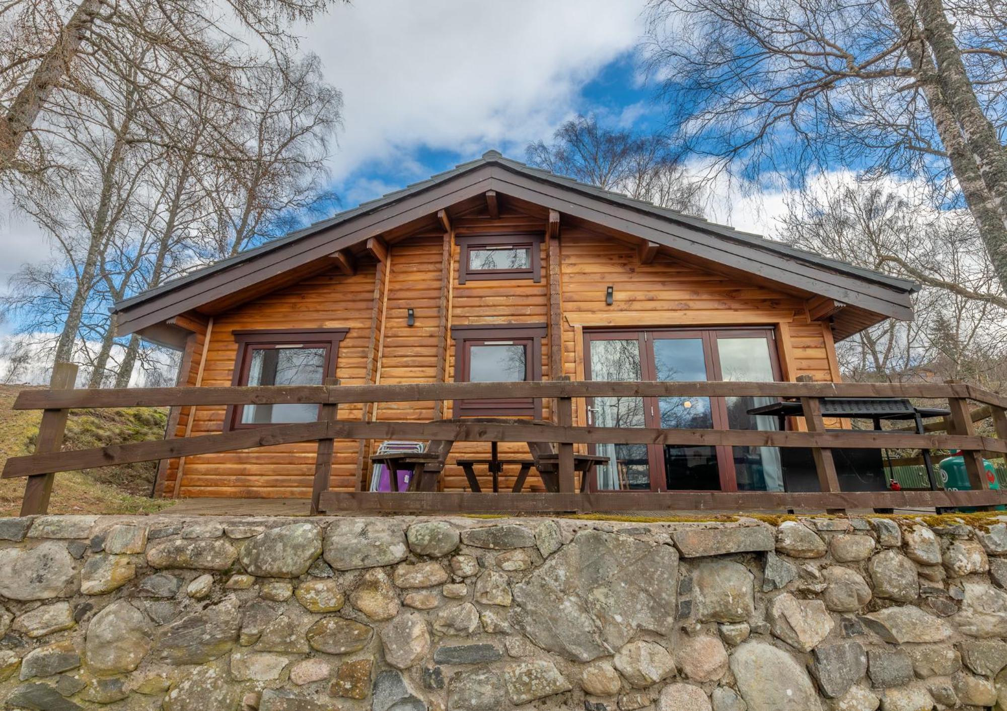 Loch Insh Chalets Ltd キンクレイグ 部屋 写真